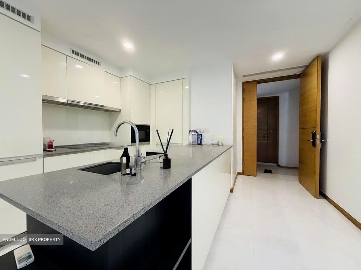 Marina One Residences (D1), Apartment #589054571